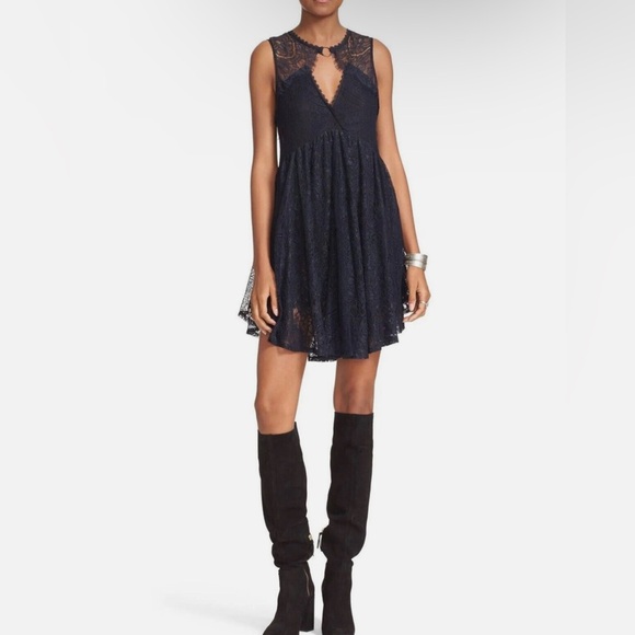Free People Dresses & Skirts - Free People Elegant  Lace Dress XS